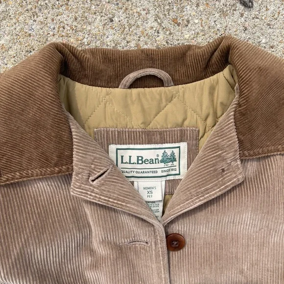 VTG L.L.Bean Women's Thinsulate Chore Barn
Jacket corduroy beige tan XS PET - Picture 3 of 5